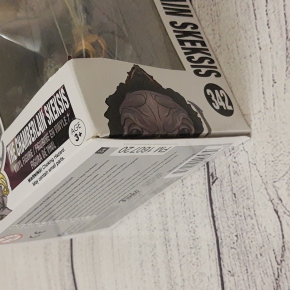 Funko POP Movies The Dark Crystal Chamberlain Skeksis Vinyl Figure - Box Damage - Picture 4 of 14